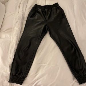 Rinah Leather Jogger Pant in Black